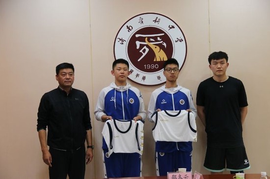 如何通过团队配合提高篮板成功率?_2